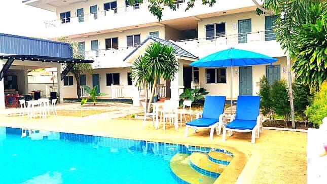Hotel Residency And Pool 3*